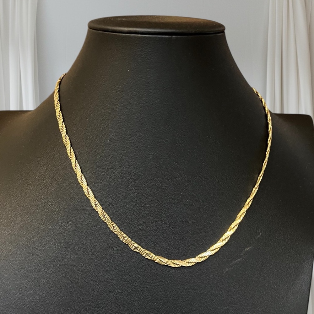 Vintage MONET Braided Herringbone Gold Tone Necklace 18"